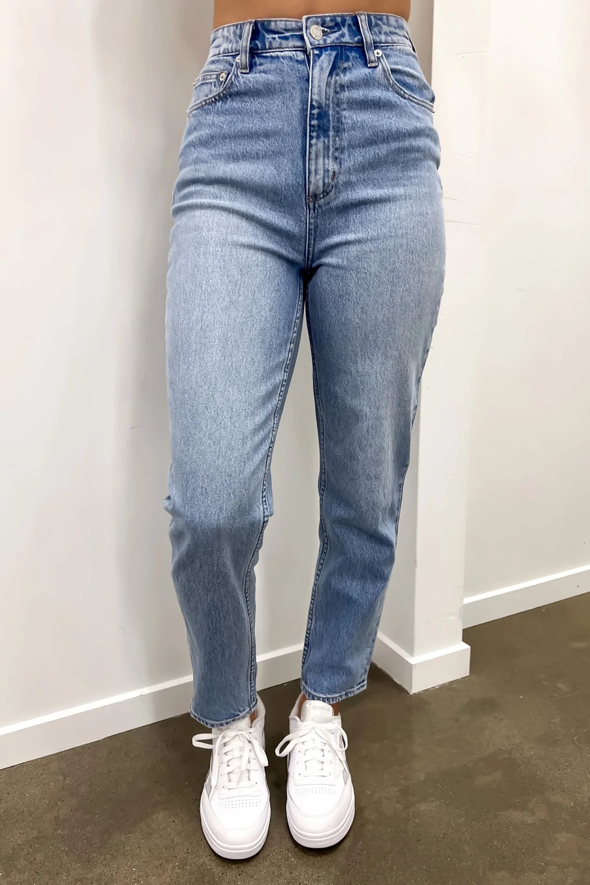 Lee High Moms Jean