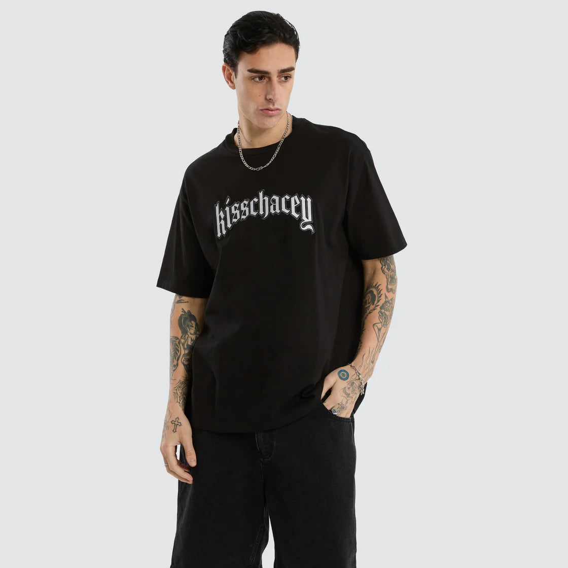 Kiss Chacey Obelisk Box Fit Tee