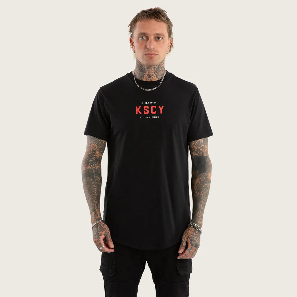 Kiss Chacey Stamp Dual Curved Tee