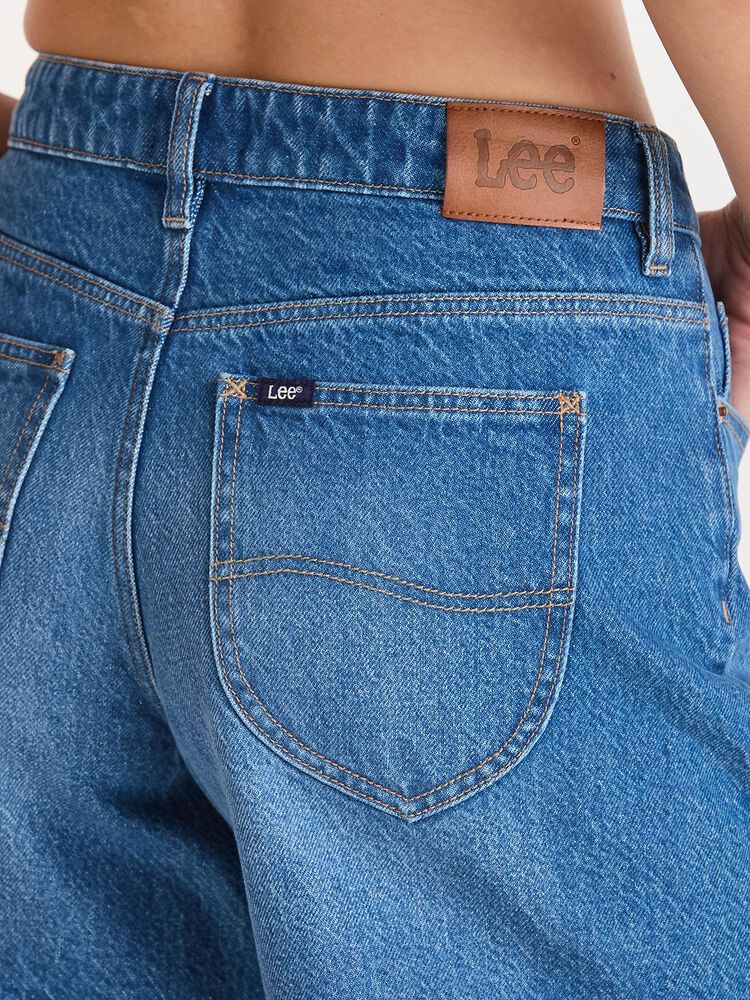 Lee Mid Straight Short