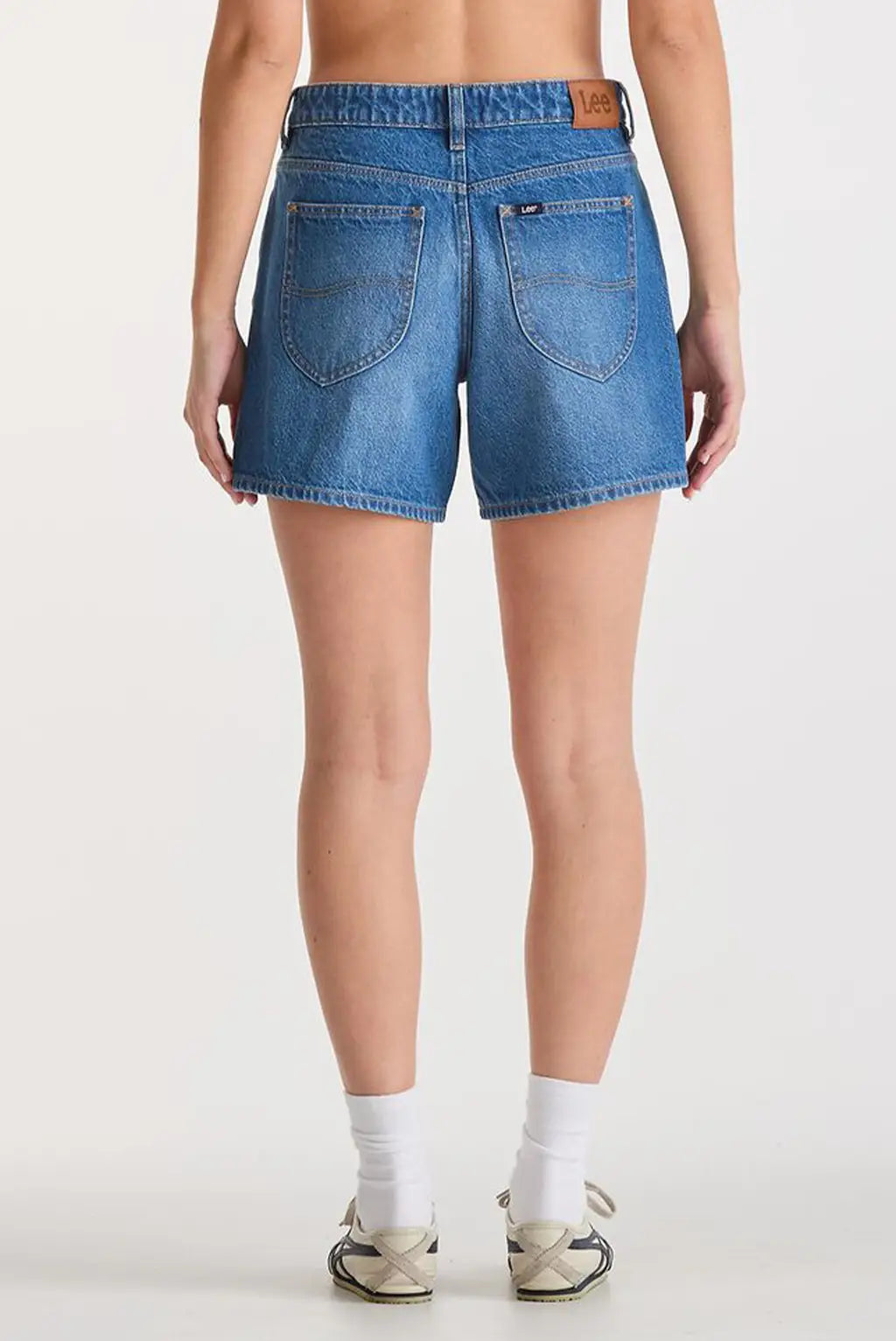 Lee Mid Straight Short