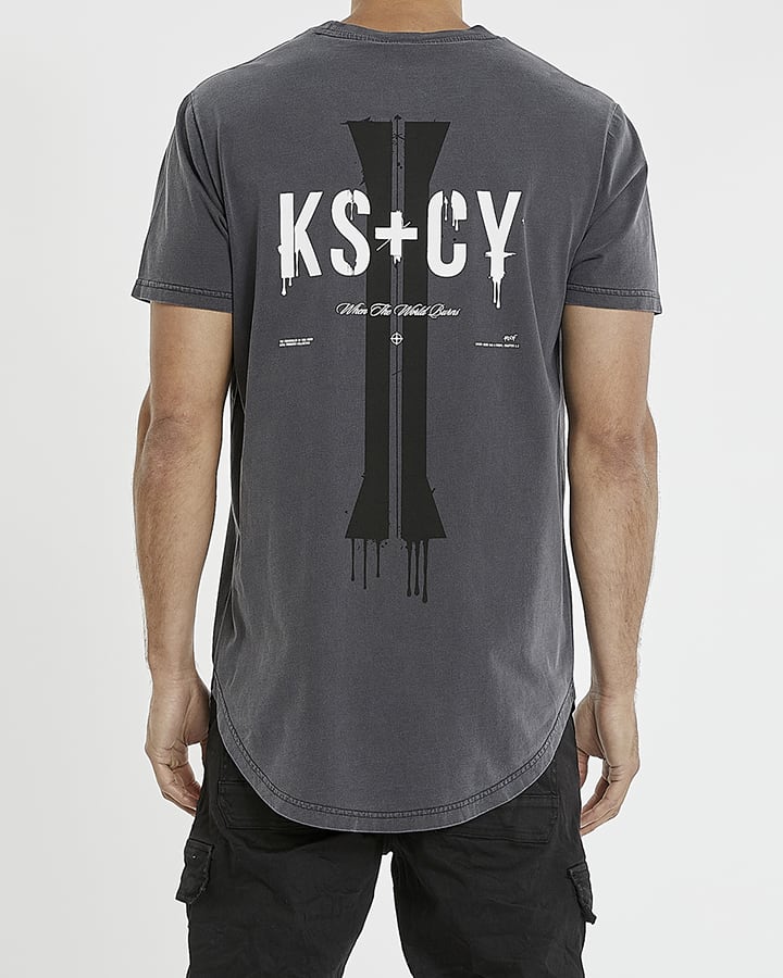 Kiss Chacey Hostage Dual Curved Tee
