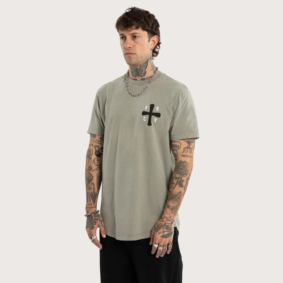 Kiss Chacey Hyped Dual Curved Tee