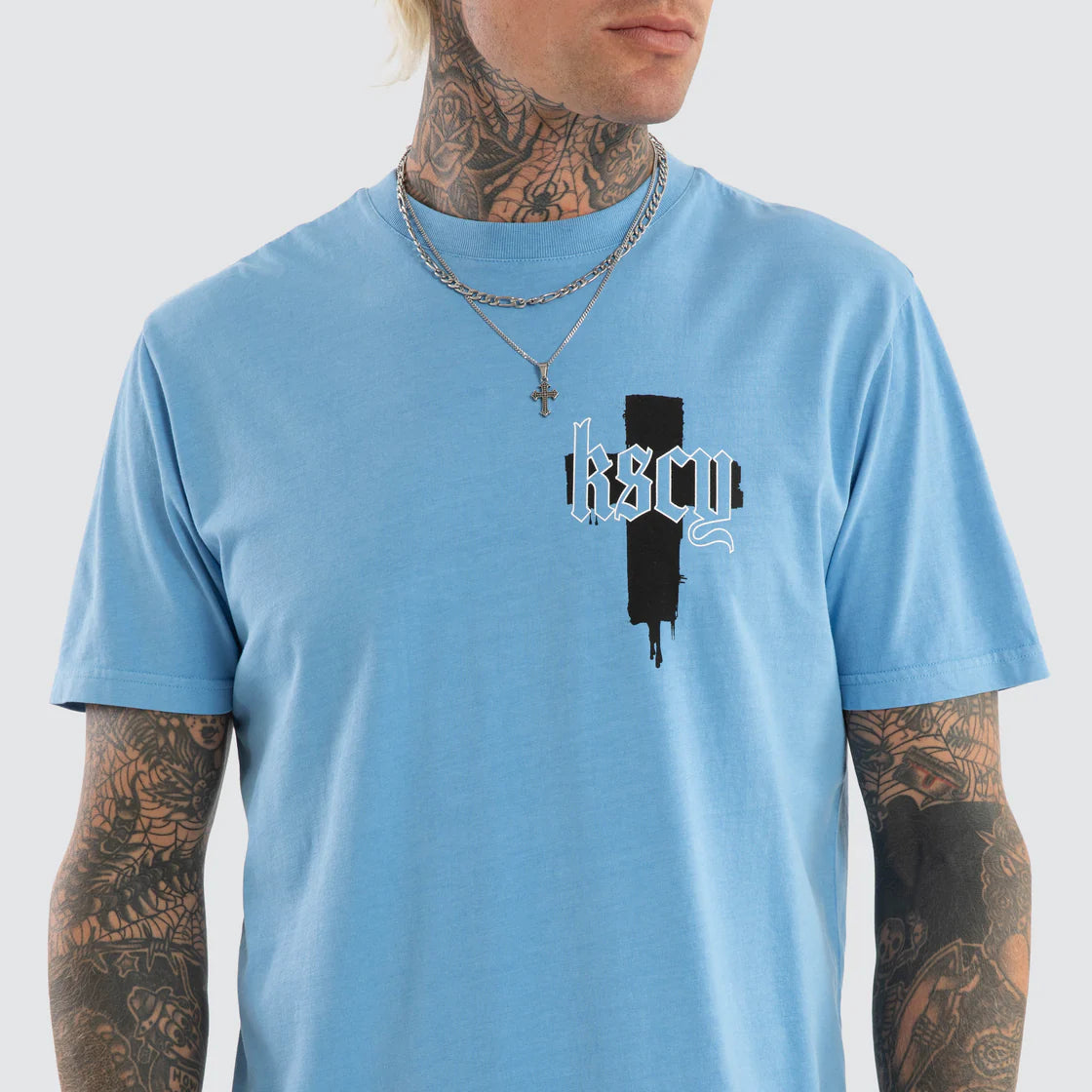 Kiss Chacey Church Dual Curved Tee
